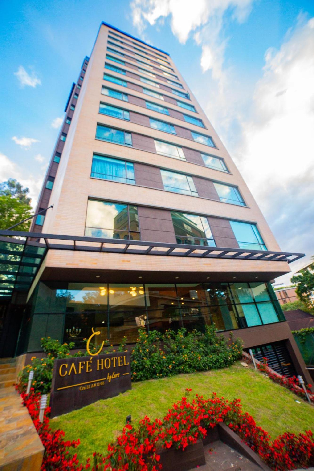 Cafe Hotel Меделин Екстериор снимка