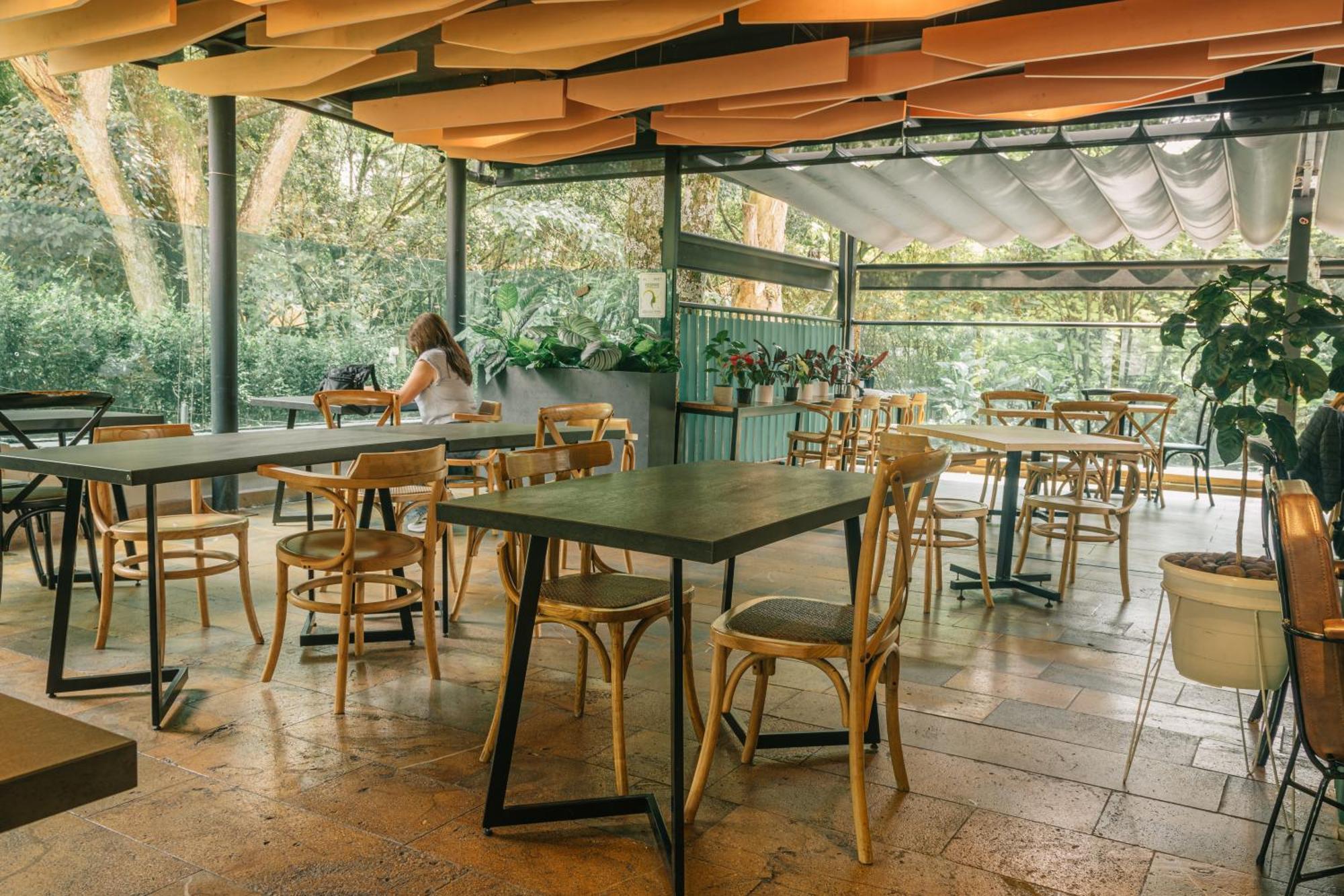 Cafe Hotel Меделин Екстериор снимка