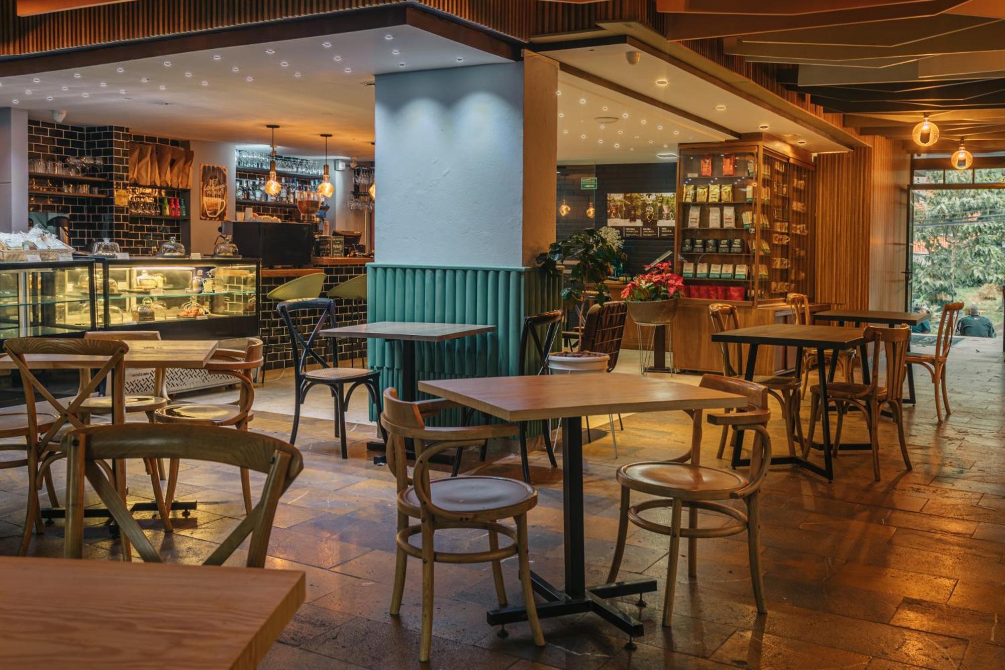 Cafe Hotel Меделин Екстериор снимка