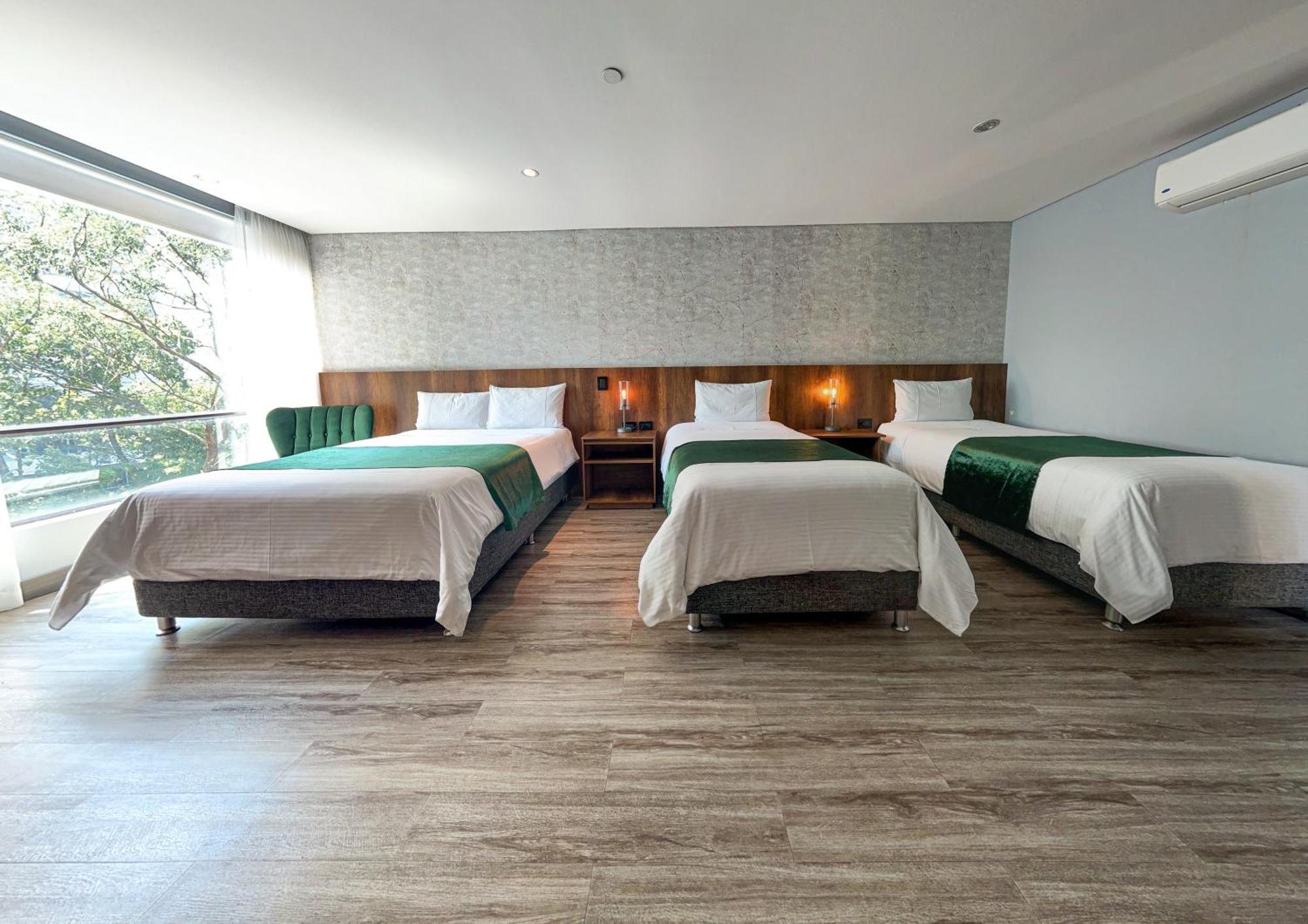 Cafe Hotel Меделин Стая снимка