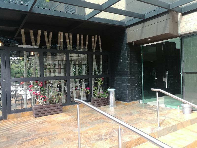Cafe Hotel Меделин Екстериор снимка