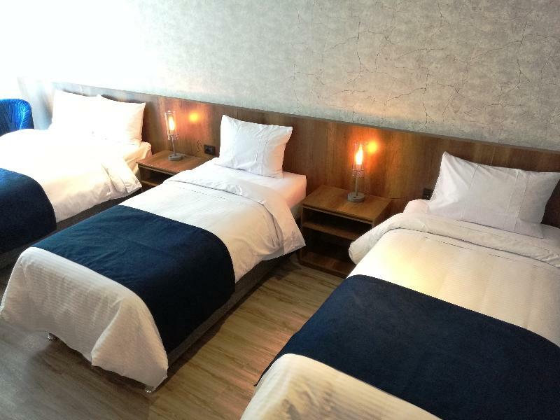 Cafe Hotel Меделин Екстериор снимка